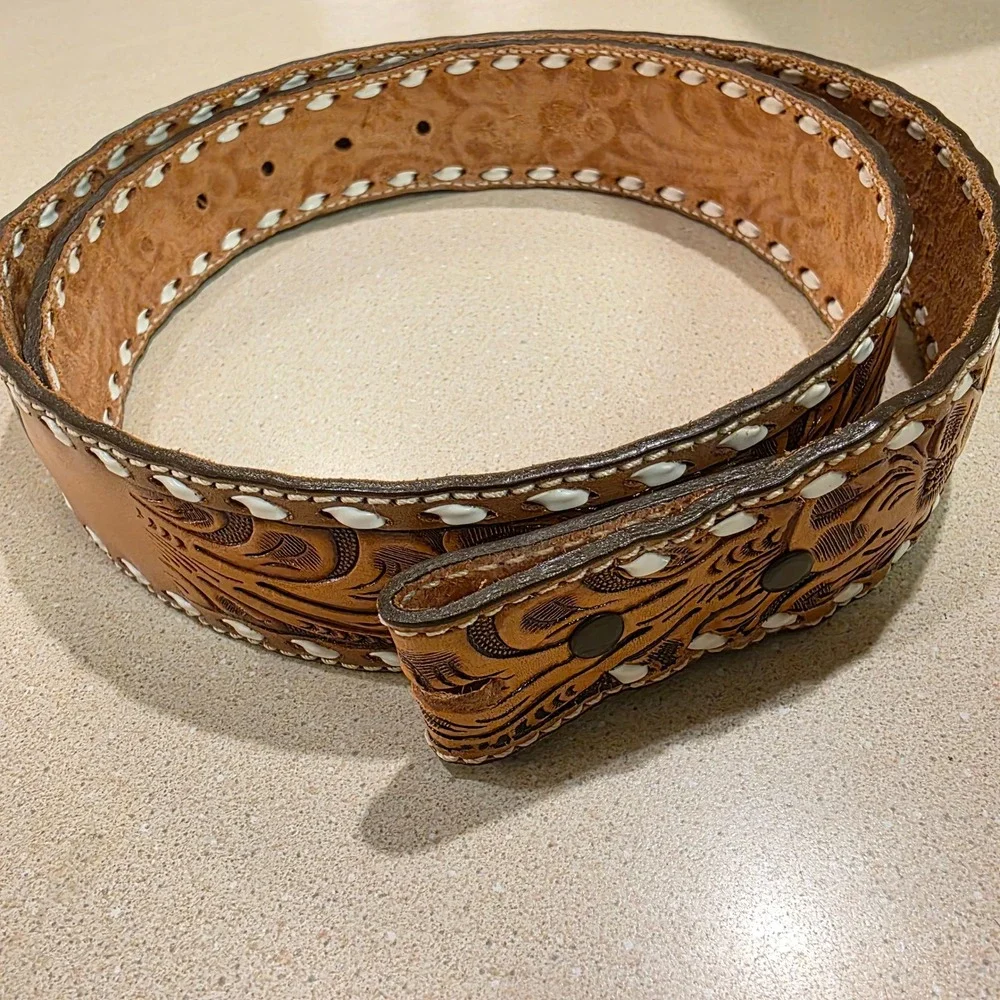 Vtg Tooled Leather Belt Mens 40, 1.75